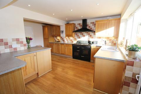 4 bedroom detached house for sale, Newbury Lane, Silsoe