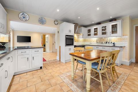 4 bedroom detached house for sale, Main Street, Tiddington, Stratford-upon-Avon, Warwickshire, CV37