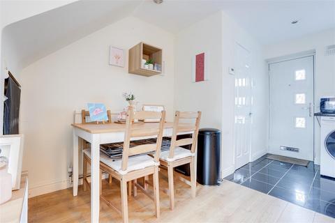 2 bedroom end of terrace house for sale, Honingham Close, Arnold NG5