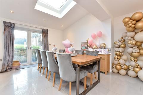 4 bedroom semi-detached house for sale, Partridge Mead, Banstead, Surrey