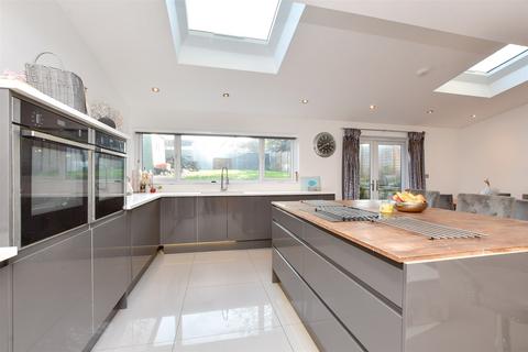 4 bedroom semi-detached house for sale, Partridge Mead, Banstead, Surrey