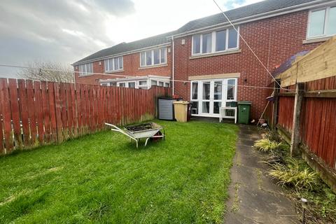 3 bedroom terraced house for sale, Redcedar Park, Bolton, BL2