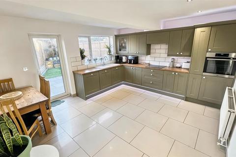 3 bedroom semi-detached house for sale, Fletton Grove, Birmingham B14