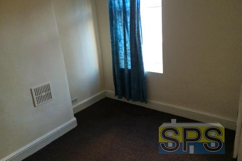 2 bedroom terraced house to rent, Cauldon Road, Stoke-on-Trent ST4