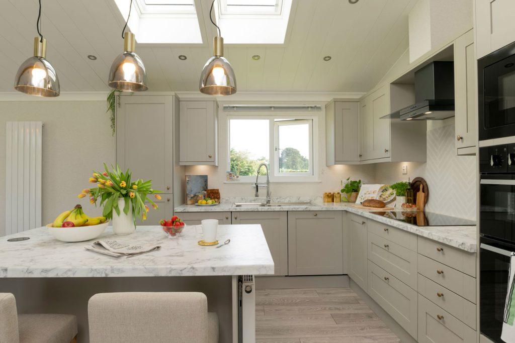 Plot 20 Willerby Acorn Kitchen July 2025.jpg
