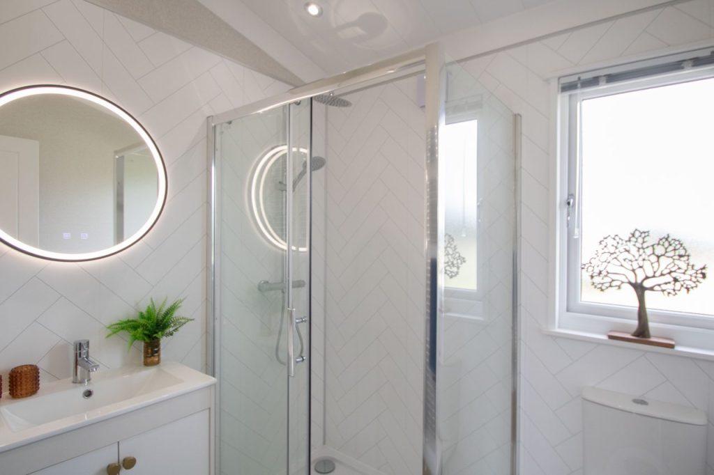 Plot 20 Willerby Acorn Shower Room July 2025.jpg