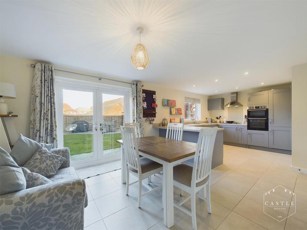 Open plan dining kitchen