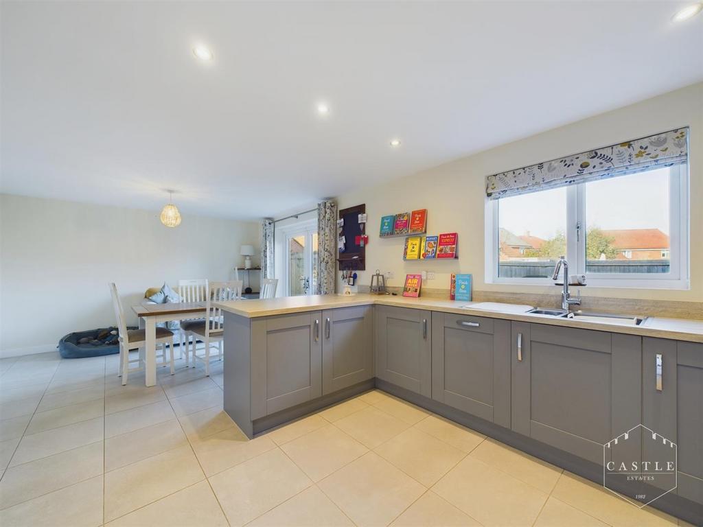 Open plan dining kitchen