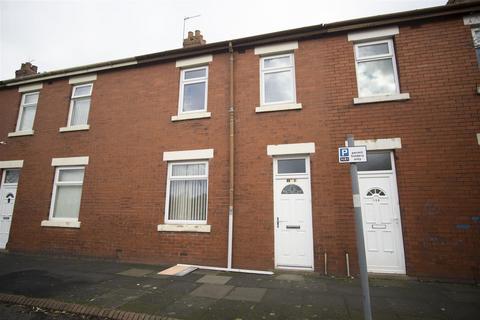 3 bedroom terraced house to rent, 3-Bed Terraced House To Let on Hartington Road, Preston