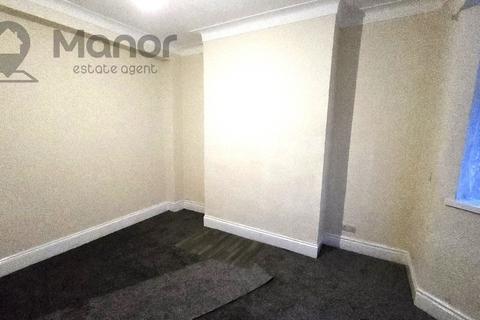 3 bedroom terraced house to rent, Essex Road, Barking, IG11 7QN