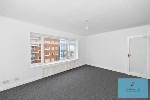 2 bedroom flat to rent, Kingsway, Hove, BN3