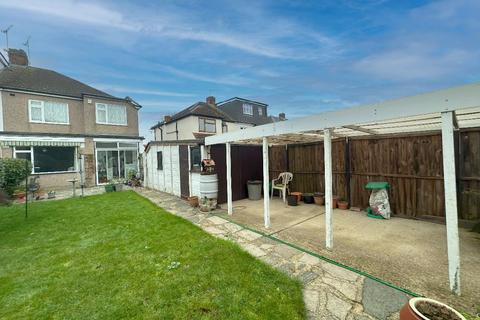 24 Beltinge Road, Romford, RM3 0UJ