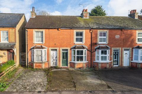 2 bedroom terraced house for sale, New Road, Croxley Green