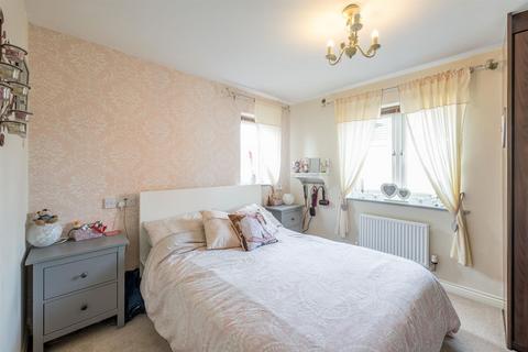 4 bedroom semi-detached house for sale, Sandwell Grove, Cradley Heath, B64 5DB