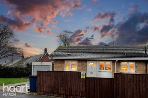 2 bedroom bungalow for sale, Papworth Road, March