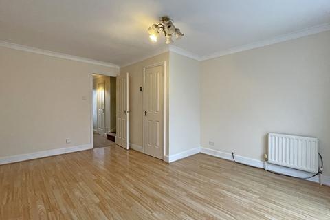 30 Primrose Walk, Ewell, Epsom, KT17 2EZ