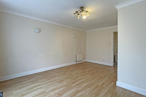 30 Primrose Walk, Ewell, Epsom, KT17 2EZ