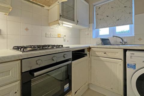 30 Primrose Walk, Ewell, Epsom, KT17 2EZ
