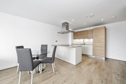 2 bedroom flat to rent, Station Street London E15