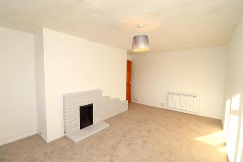 2 bedroom flat to rent, New Street, Bulkington