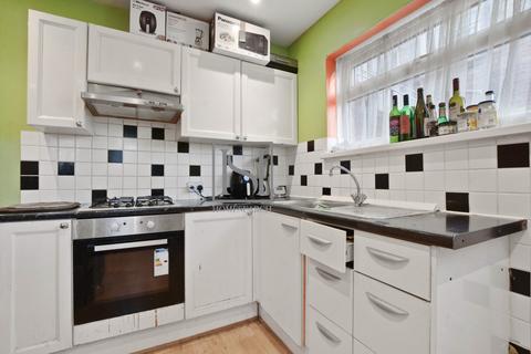 2 bedroom apartment for sale, Ealing Park Mansions, Ealing