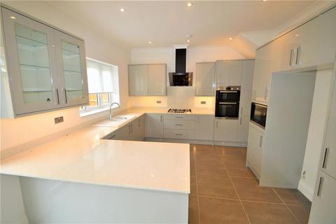 5 bedroom semi-detached house to rent, Kimberley Road, London, E4