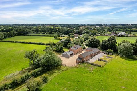 8 bedroom property for sale, The Barns, Top Farm, Dalbury Lees DE6 5BR