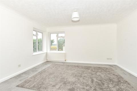 6 Barnhouse Close, Pulborough, RH20 2HT