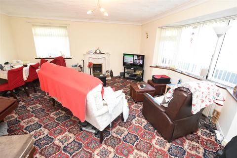 3 bedroom detached bungalow for sale, Convent Road, Canvey Island SS8