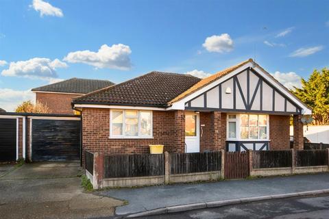 3 bedroom detached bungalow for sale, Canvey Island SS8