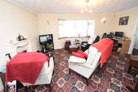 3 bedroom detached bungalow for sale, Canvey Island SS8