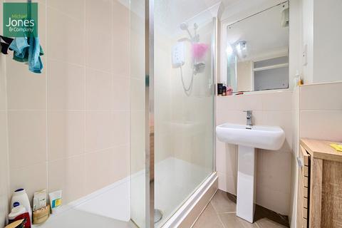 undefined, St. Georges Road, Worthing, West Sussex, BN11