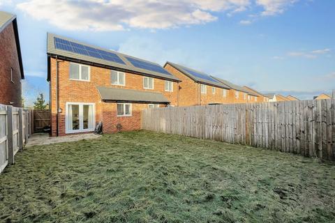 3 bedroom semi-detached house for sale, Juniper Drive, Preston