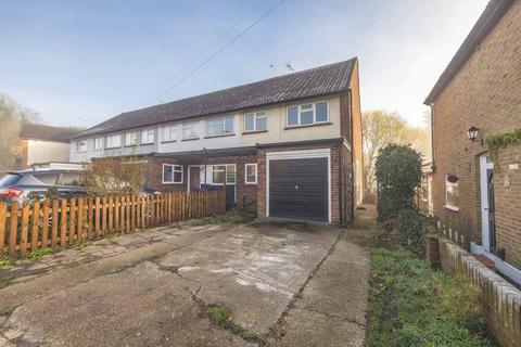 3 bedroom end of terrace house for sale, Lent Rise Road, Slough SL1