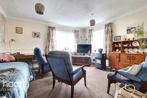 2 bedroom flat for sale, Saxmundham Way, Clacton-On-Sea