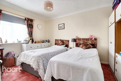 2 bedroom flat for sale, Saxmundham Way, Clacton-On-Sea