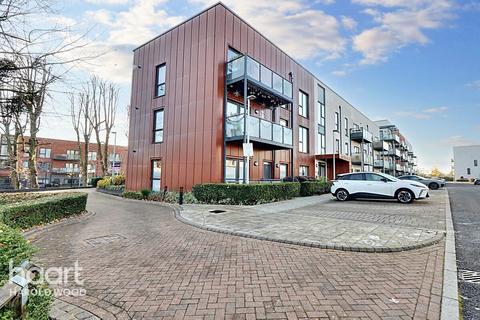 2 bedroom flat for sale, Safflower Lane, Harold Wood