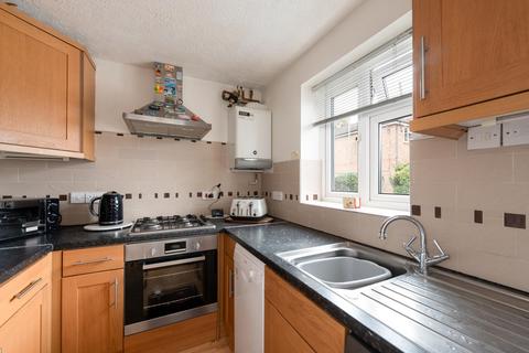 2 bedroom house for sale, Ashfield Road, London N14