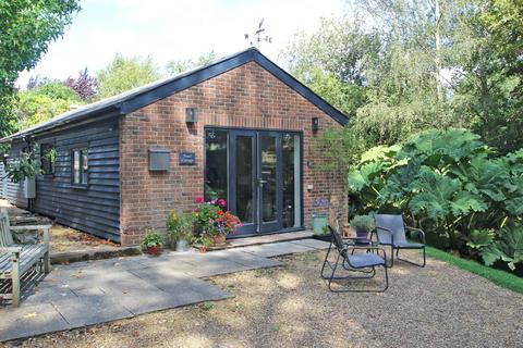 2 bedroom bungalow to rent, Pond Cottage, Main Road, Horringford, Arreton