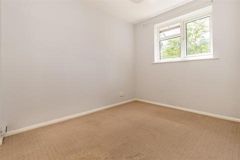 5 Hampden Close, North Weald, Epping, CM16 6JX