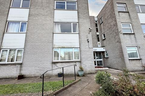 2 bedroom apartment for sale, Crosshill, Barry, CF62