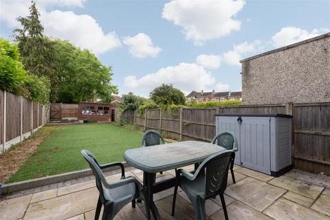 3 bedroom house for sale, Brookside South, East Barnet EN4