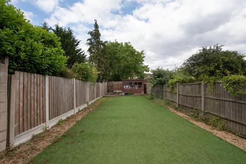 3 bedroom house for sale, Brookside South, East Barnet EN4