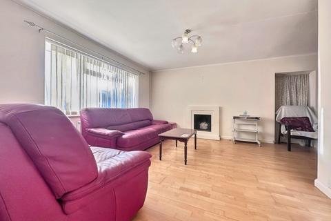 3 bedroom semi-detached house to rent, Harefield Road, Uxbridge, Greater London