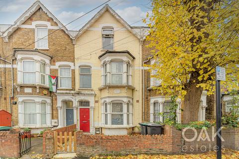 5 bedroom terraced house for sale, Colless Road, London N15