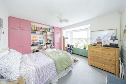 4 bedroom flat for sale, Grafton Terrace, London NW5