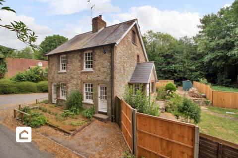 3 bedroom semi-detached house to rent, Wierton Corner Cottages Wierton Hill, Maidstone ME17