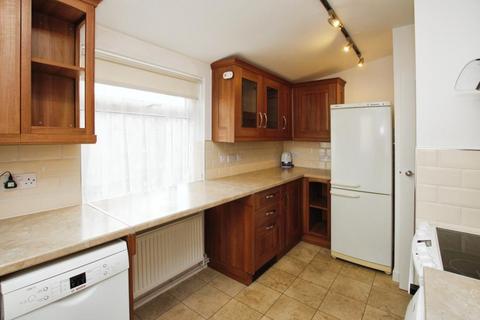 2 bedroom bungalow to rent, Beachgrove Gardens, Bristol BS16