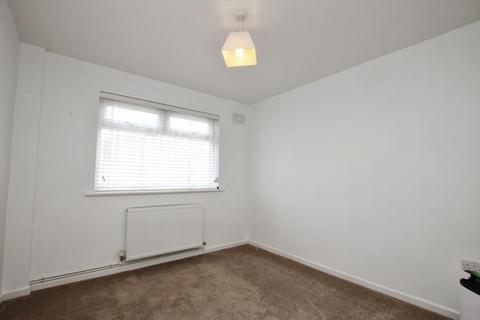 2 bedroom bungalow to rent, Beachgrove Gardens, Bristol BS16