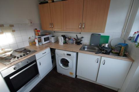 1 bedroom in a house share to rent, Victoria Road, room 1, Ellesmere Port, Cheshire. CH65